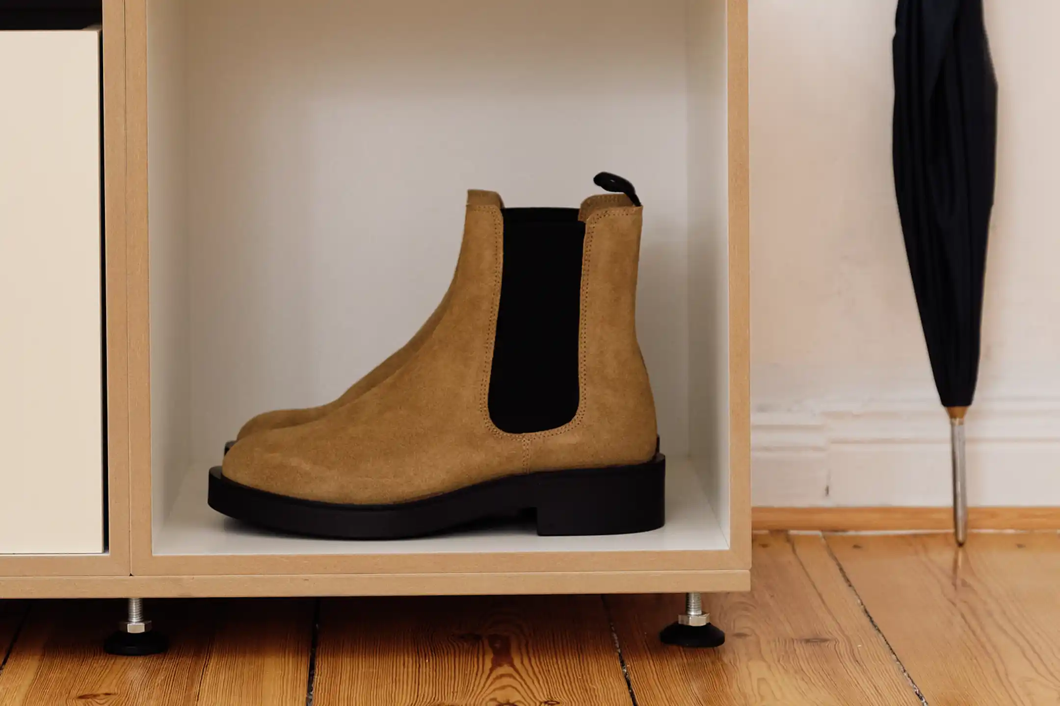High shoes