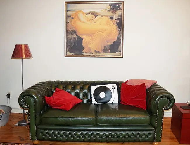 Entspannungsliege Blog, Schallplattenregale, naturpur