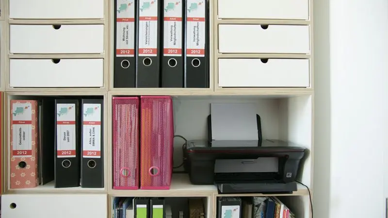 Wohnzimmerregal mit Schubladen Wohnzimmerregal, Greenery, Chinarot