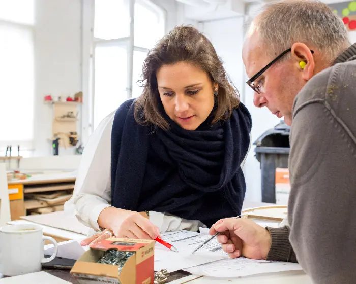 COVID-19 FAQ, Zusammenarbeit, Werkstatt, Julia, Gerd