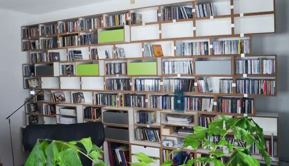 CD-Regal mit grünen ind staubrauen Einschübe Blog, CD-Regale, Tipps