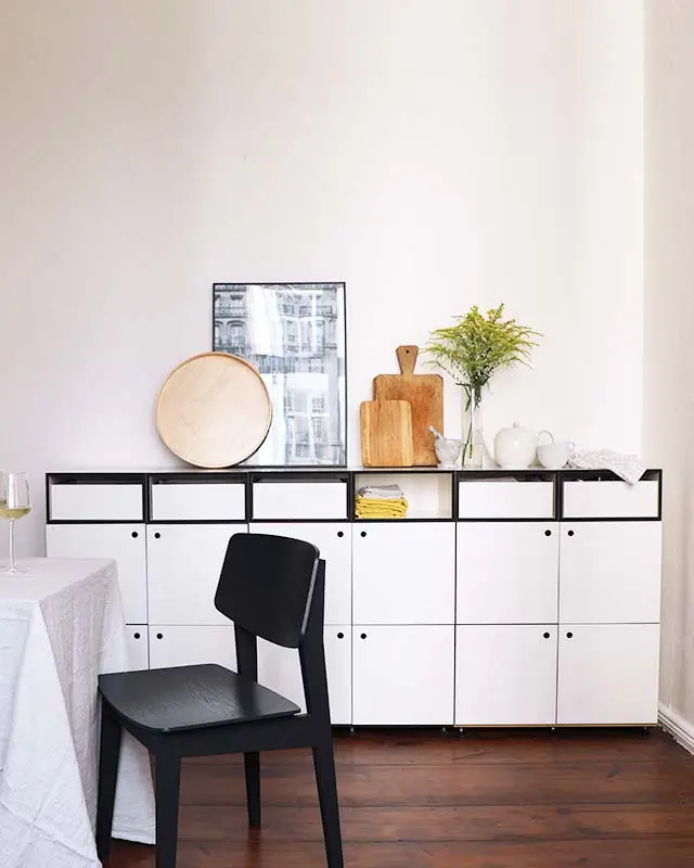 Sideboard in schwarz Buffet noir et blanc