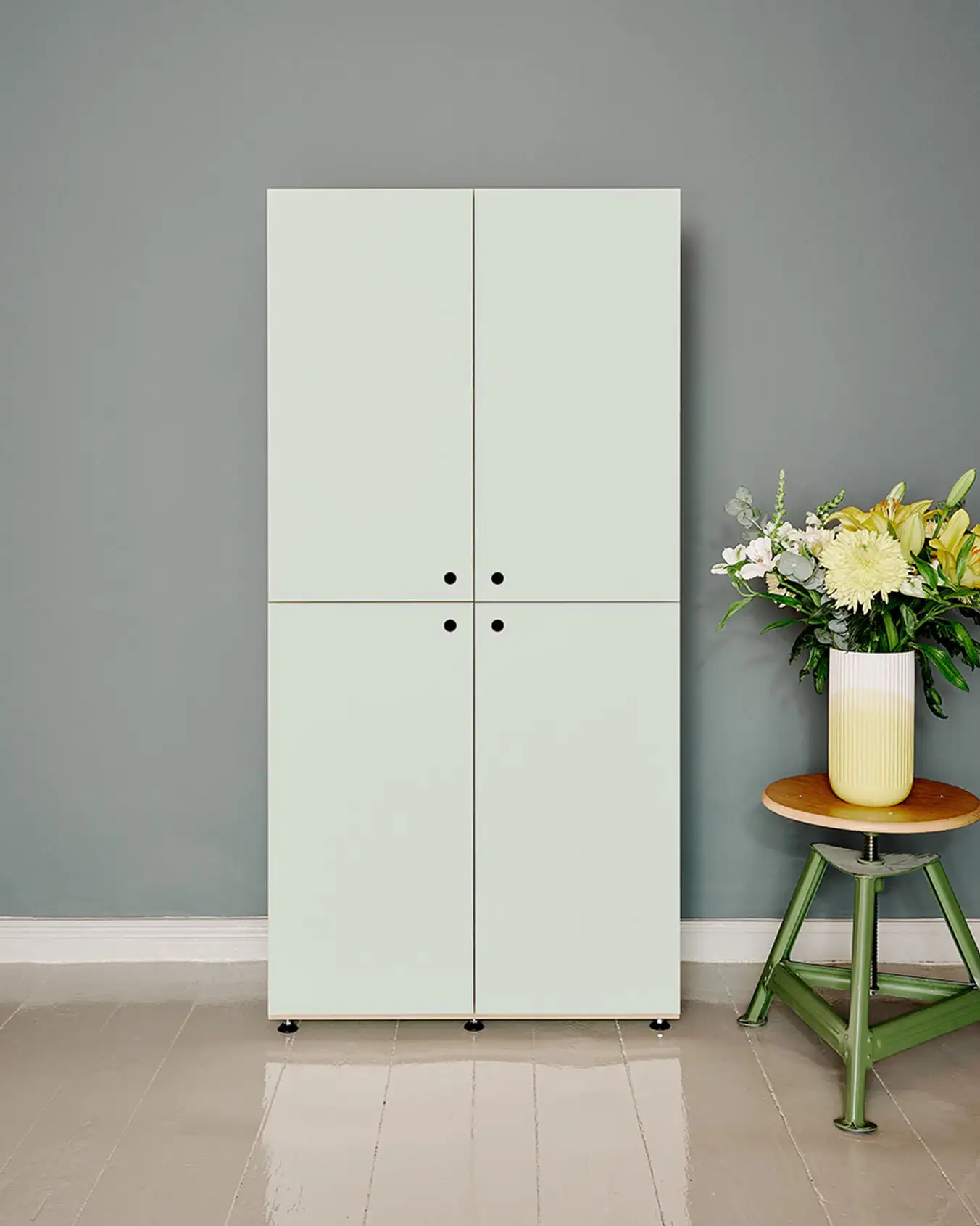 Schränke, stocubo Kleiderschrank, 2:2 Modul, mit Türen, Pistaziengrün, 4x5