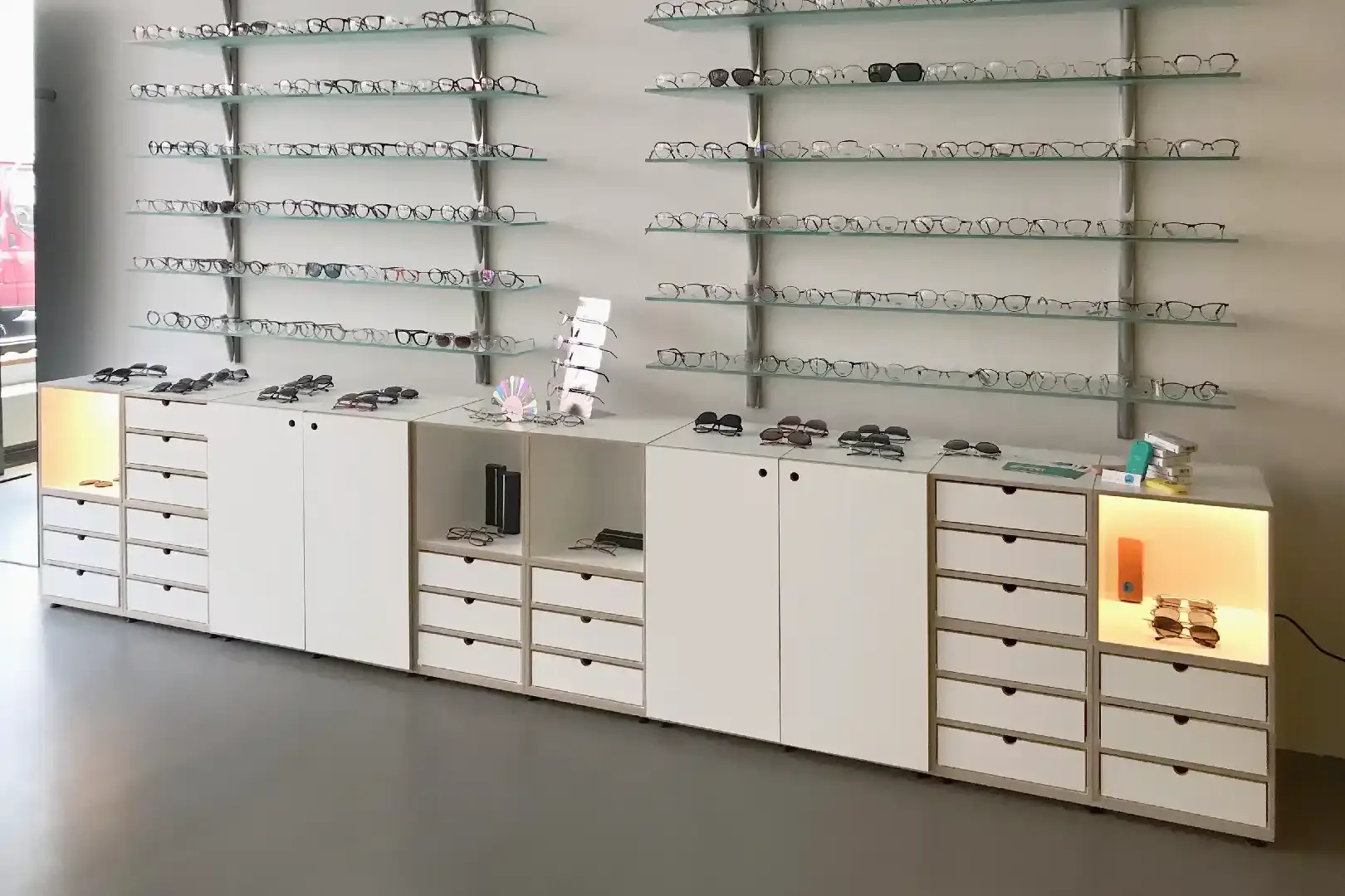 Geschäftskundinnen, Geschäftskunden, B2B, Praxen & Studios, stocubo x Kolb Optik, 40