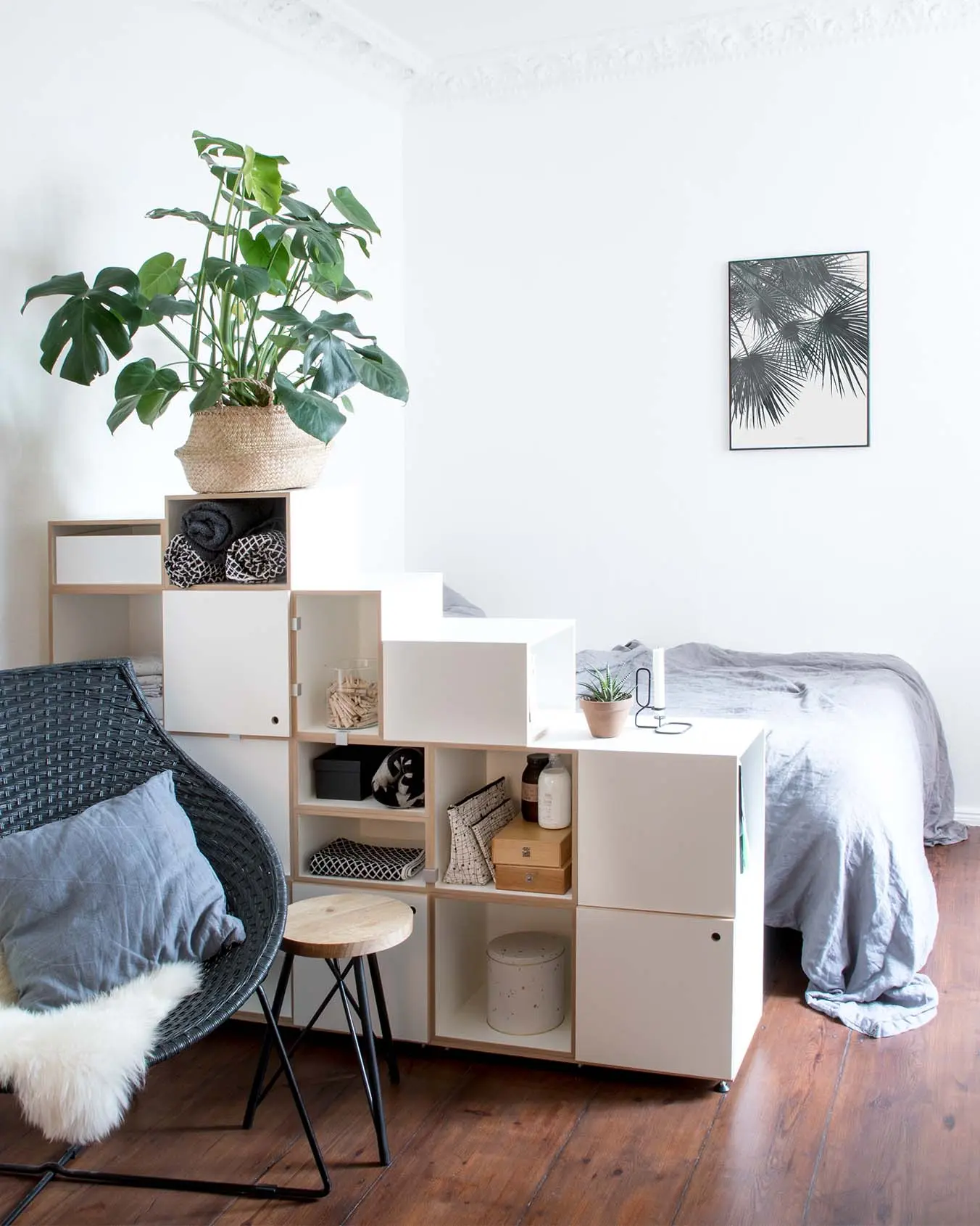 Weißer Raumteiler, Schlafzimmer, 1:2 Modul, 2:3 Modul, Einschub, Tür, weiß