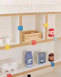 Product Page, 3-in-1-Kiezladen, halbe Tiefe, bunte Kunststoffklammer