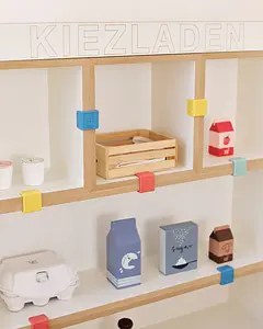 Product Page, 3-in-1-Kiezladen, halbe Tiefe, bunte Kunststoffklammer