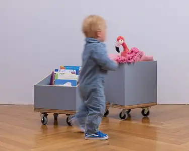 Kinderzimmer, Blaue Spielzeugkisten auf Rollen, Denim, Blau, Grundplatte, LP-Box, Sockel,  1:1 Cube, 5x4, 50