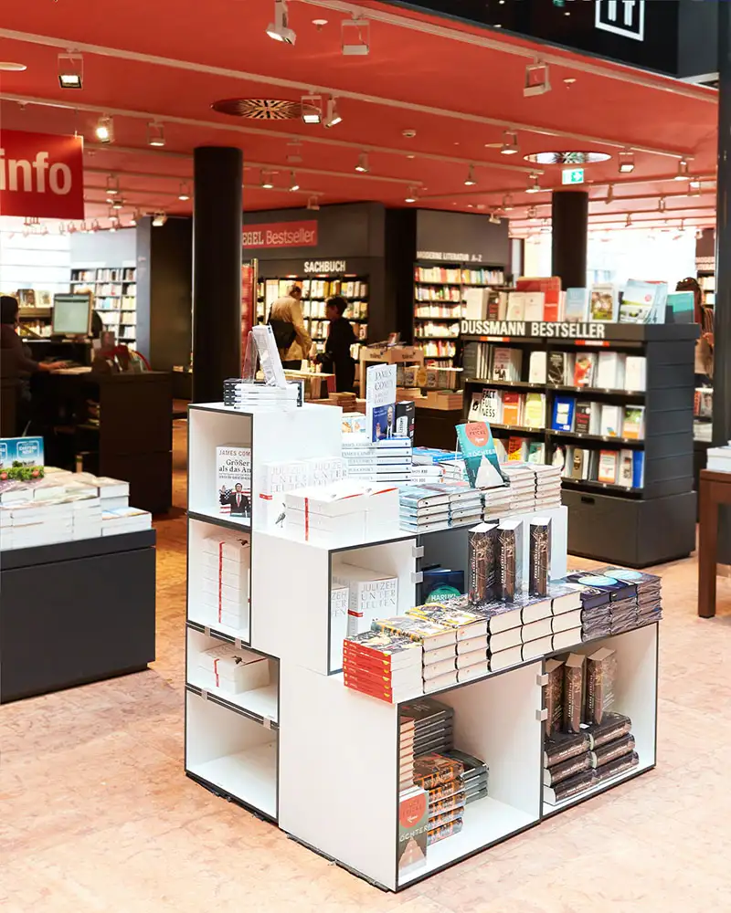 Geschäftskunden, Kulturhaus Dussmann, schwarze Kanten