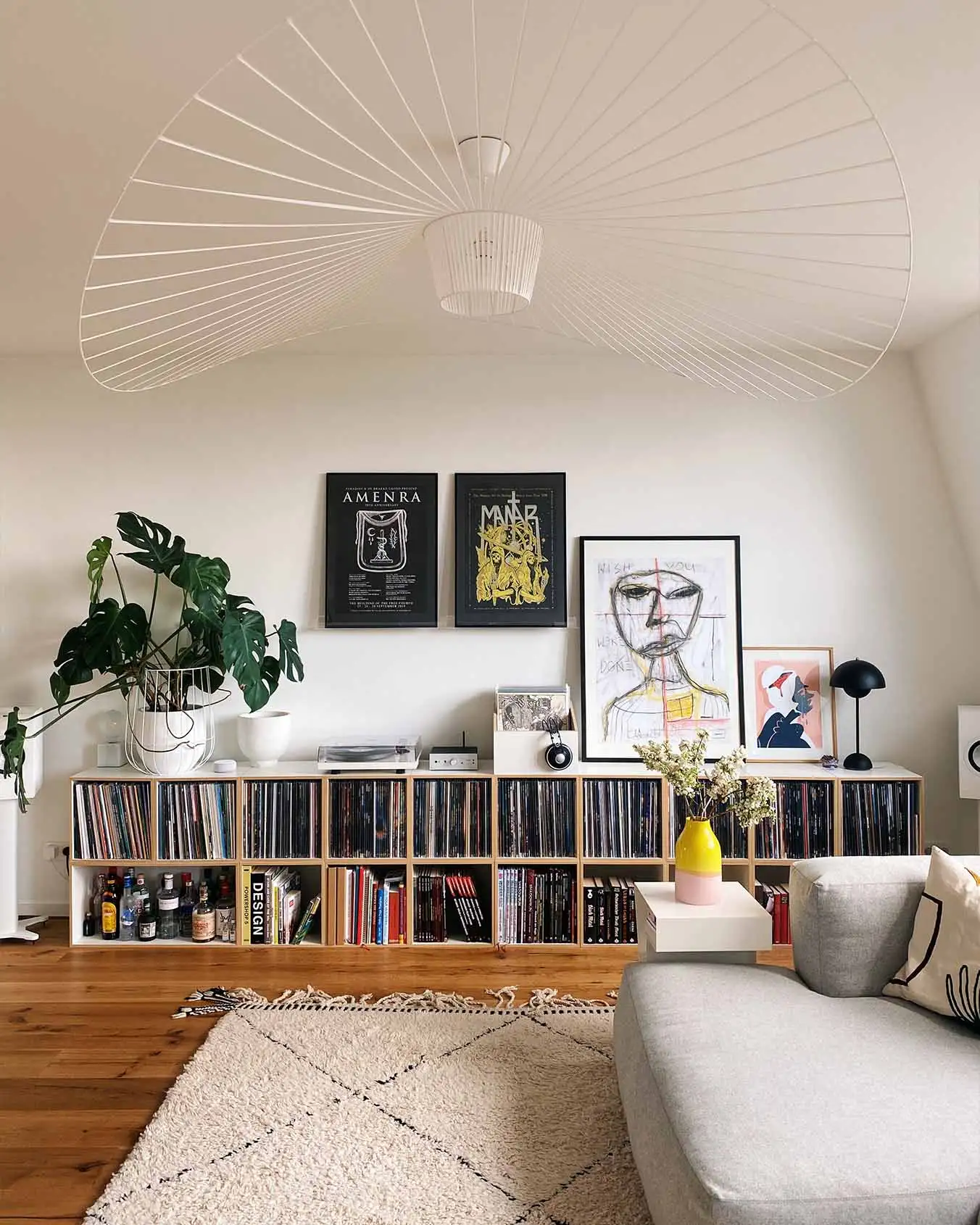 Großes LP-Sideboard Kooperationen, Kristina Ahoi, frontal, Schallplattenregal, 2:1 Modul