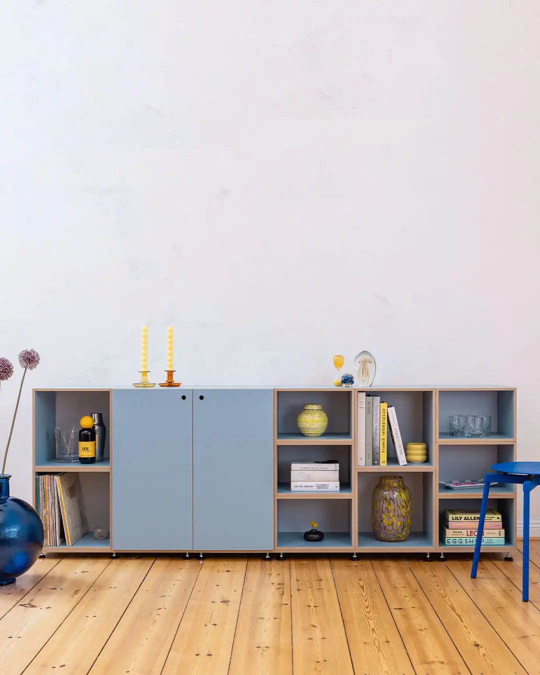 Wohnzimmer, Sideboards, Bücherregale, Große Kommode in Blau, Denimblau, Hochkanttür, 4x5, 5