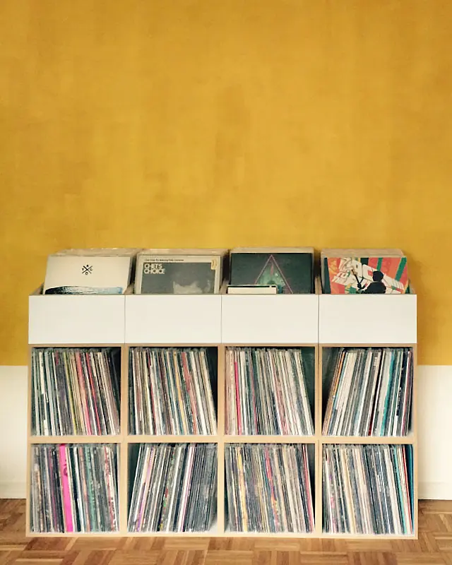 LP Sideboard weiß Schallplattenregale, LP-Box, LP Sideboard weiß, gelb