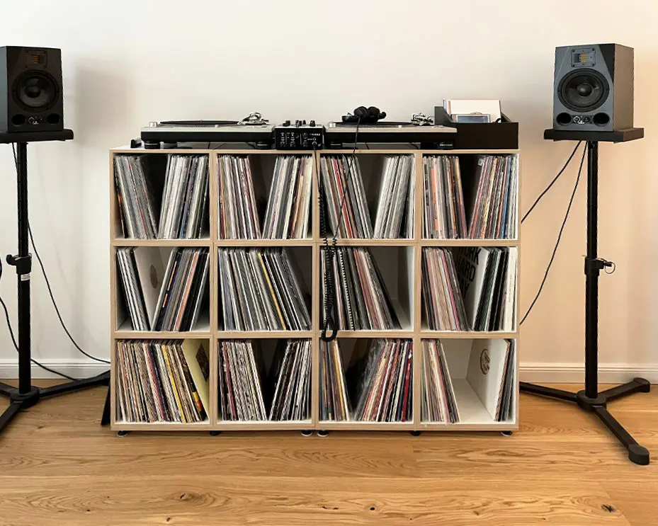Klassisches Schallplattenregal Kundenbilder,Schallplattenregale, 1:1 Cube