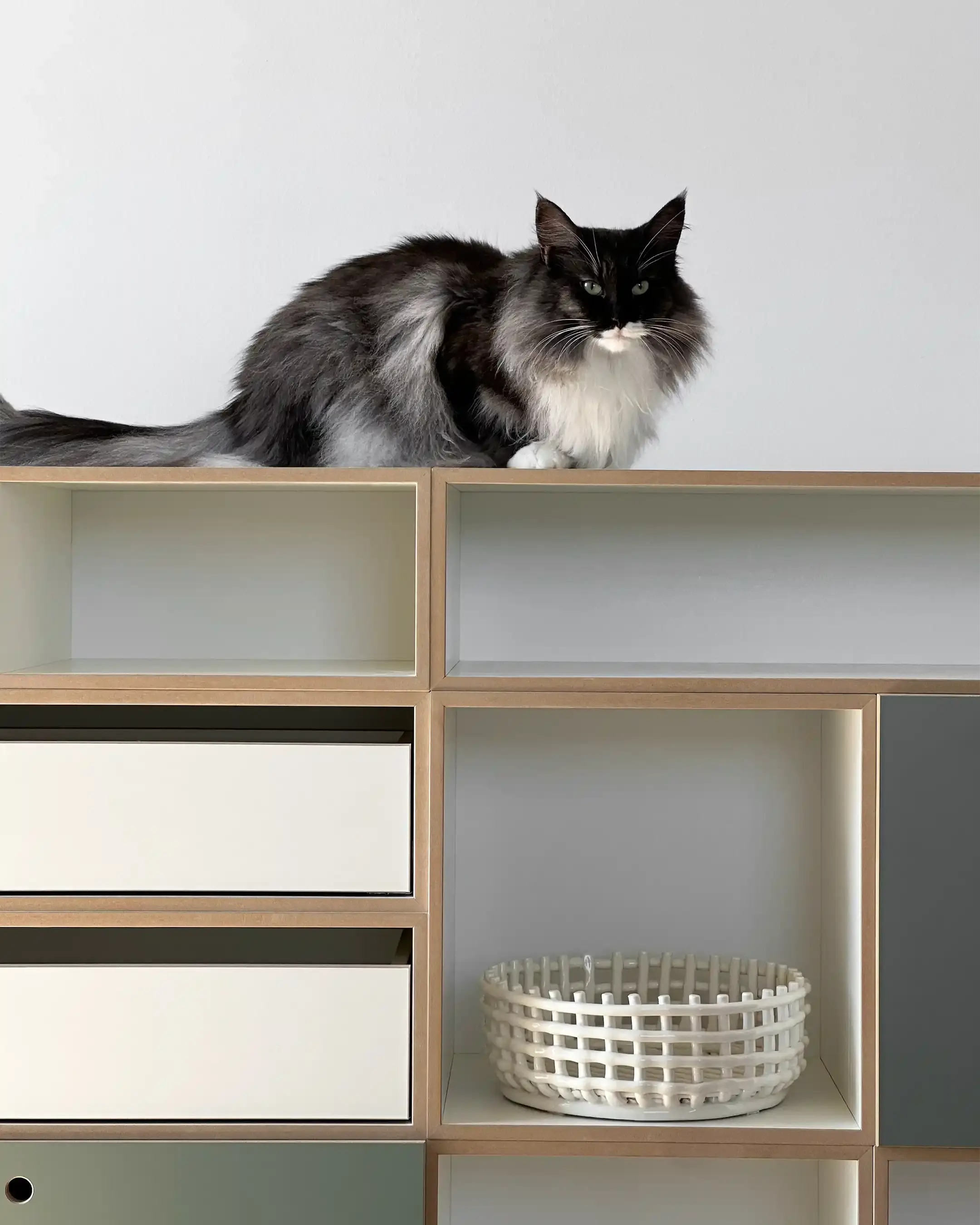 Highboard in Eukalyptusgrün Koop, Strick Yoga, 4x5, 30