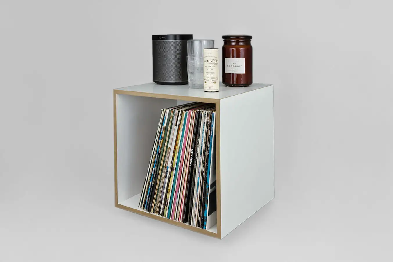 1:1 Modul, Vinyl, LP, Schallplatten, grauer Hintergrund