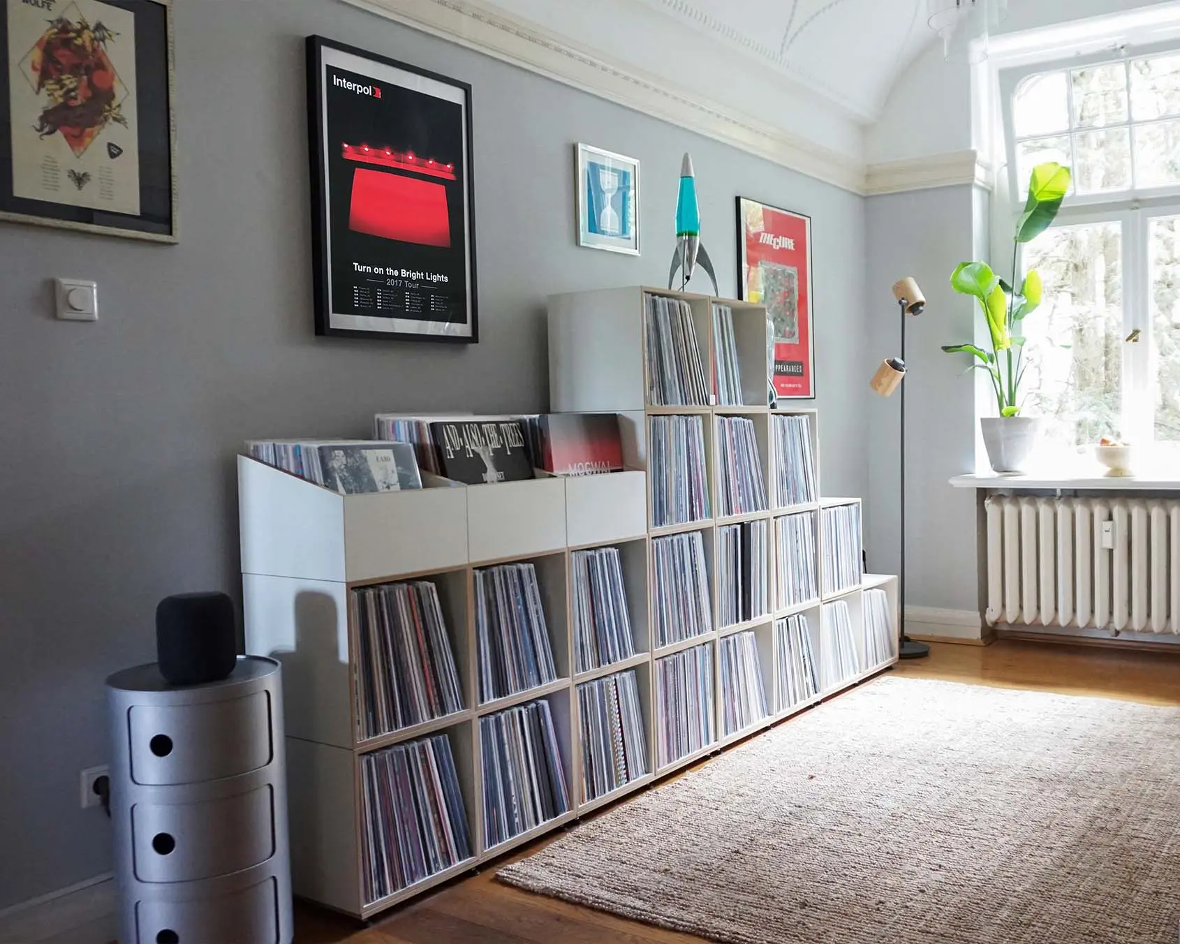 Großes Schallplattenregal mit LP-Boxen Kundenbilder, Schallplattenregale, Großes Schallplattenregal mit LP-Boxen, Stufen-Schallplattenregal