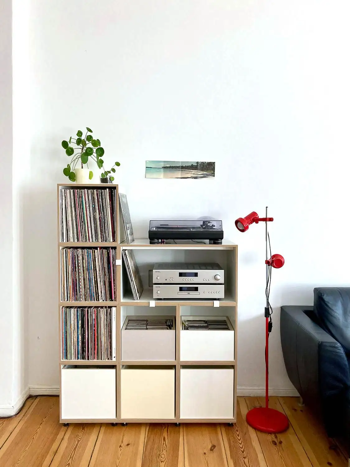 Kundenbilder, Schallplattenregale, Einschub, kaschmirgrau, vanillegelb