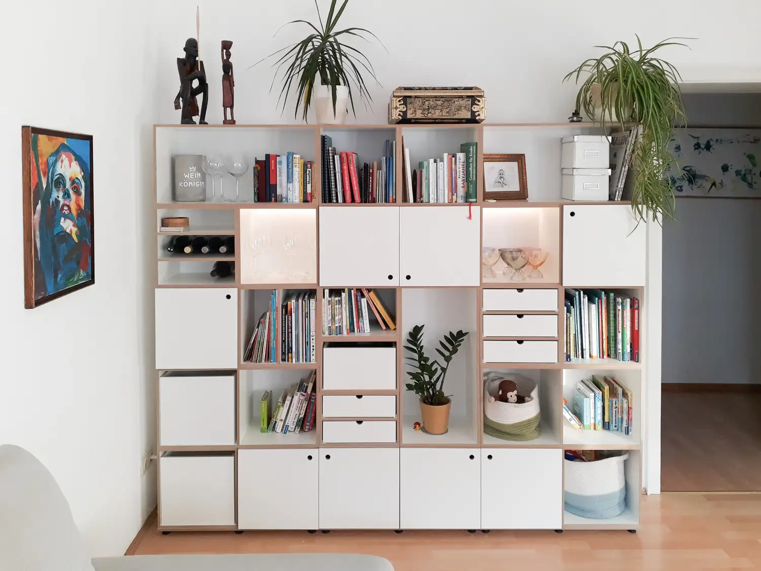 Kundenbilder, Wohnzimmerregale, LED, Schubladenset