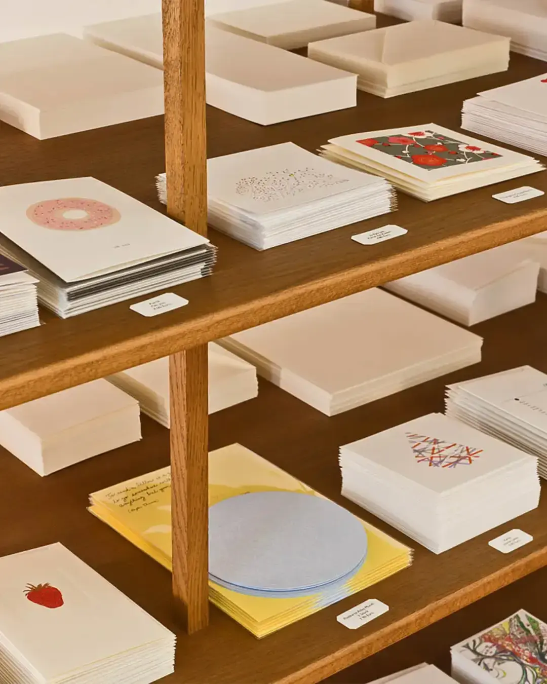 R.S.V.P. Papier in Mitte RSVP, Papeterie, Schreibwaren, Creme Guides, Berlin-Mitte, 4x5, 70