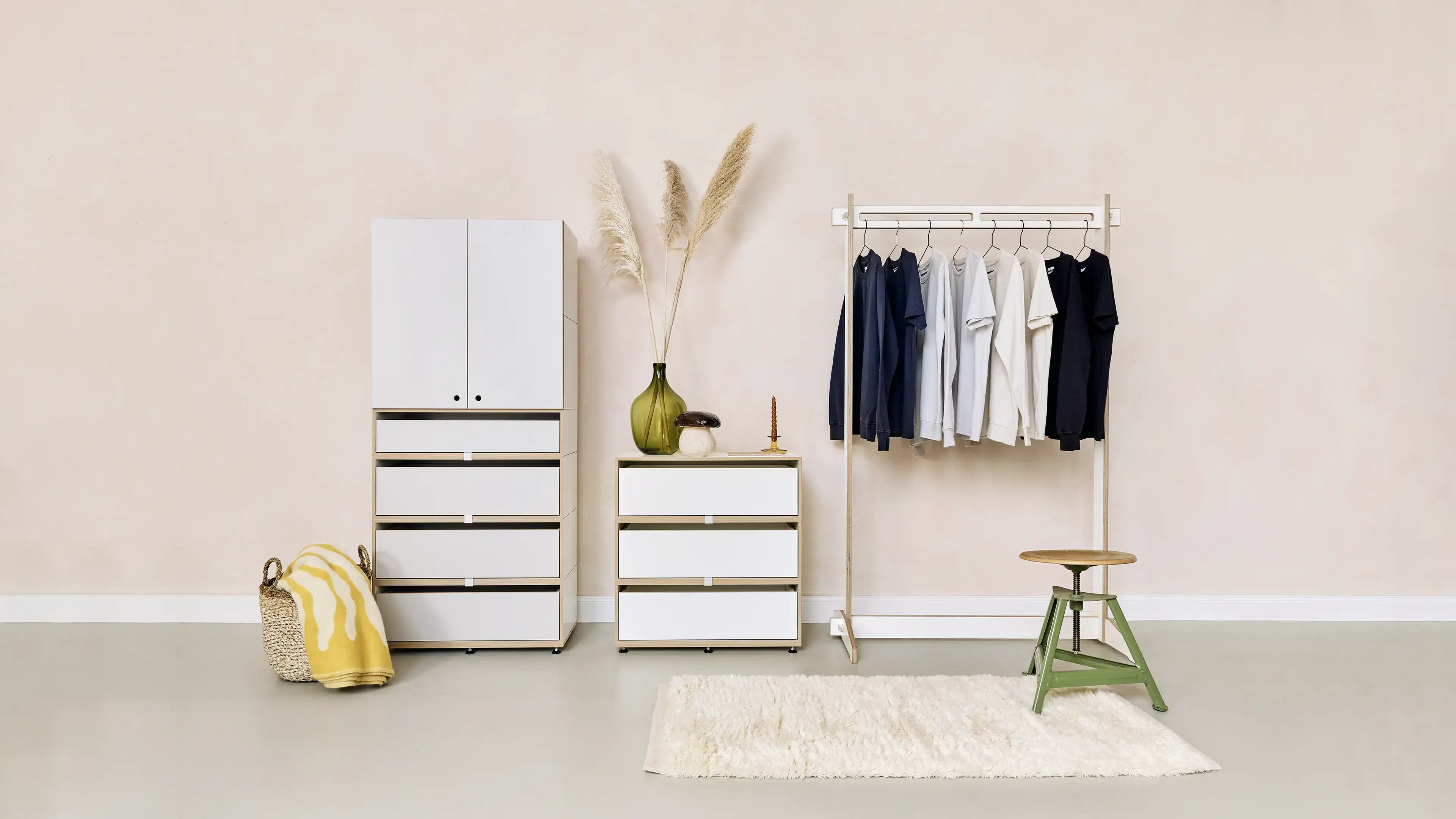 stocubo Schlafzimmer Schlafzimmerregale, Schlafzimmer, Schubladenschrank, 2:2 Modul, mit Türen, kleine Kommode, Garderobe, kaschmirgrau, beige, Header, 16x9, 70