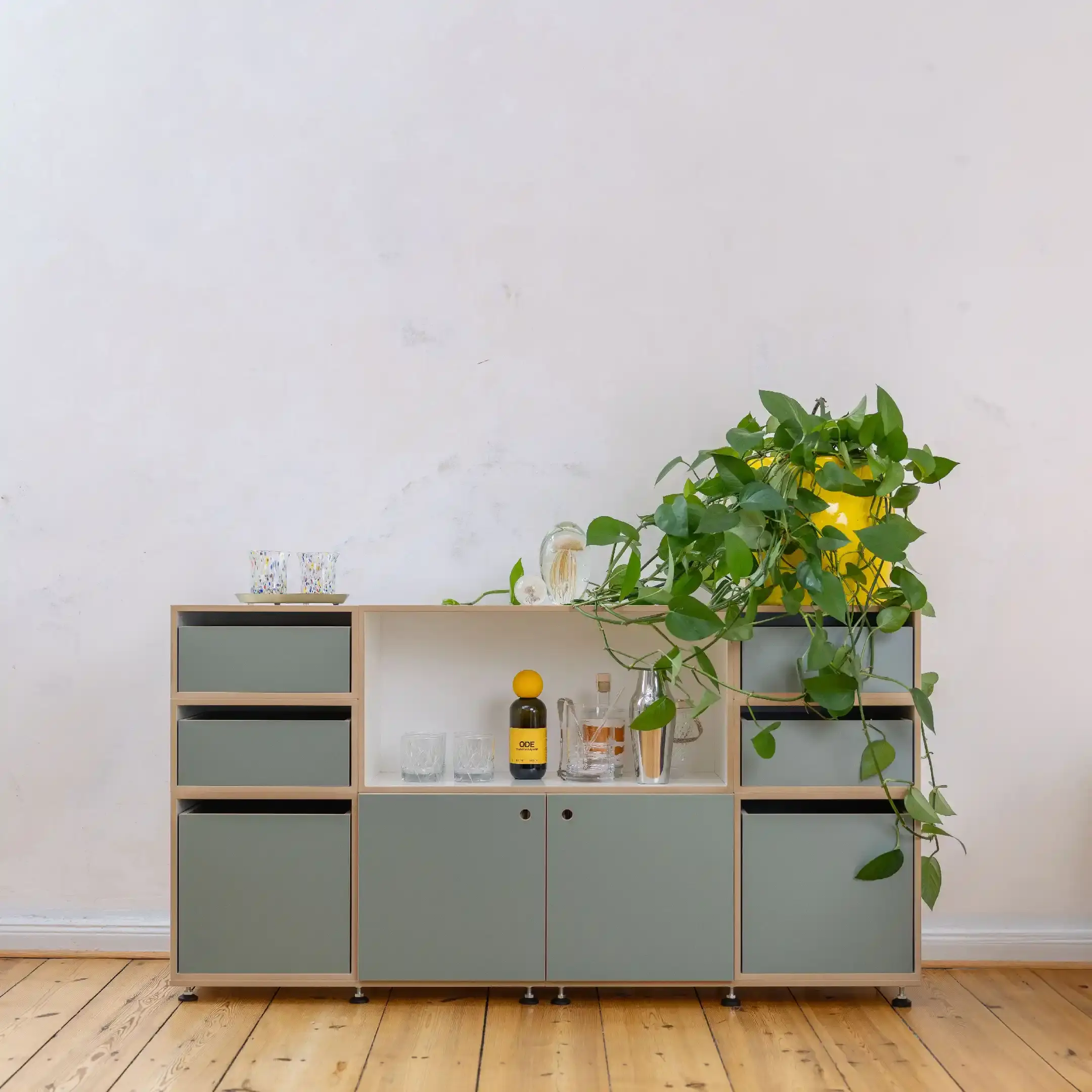Sideboard in Eukalyptusgrün Schlafzimmer, Wohnzimmer, Sideboards, Kommode, Eukalyptus, 1x1, 40