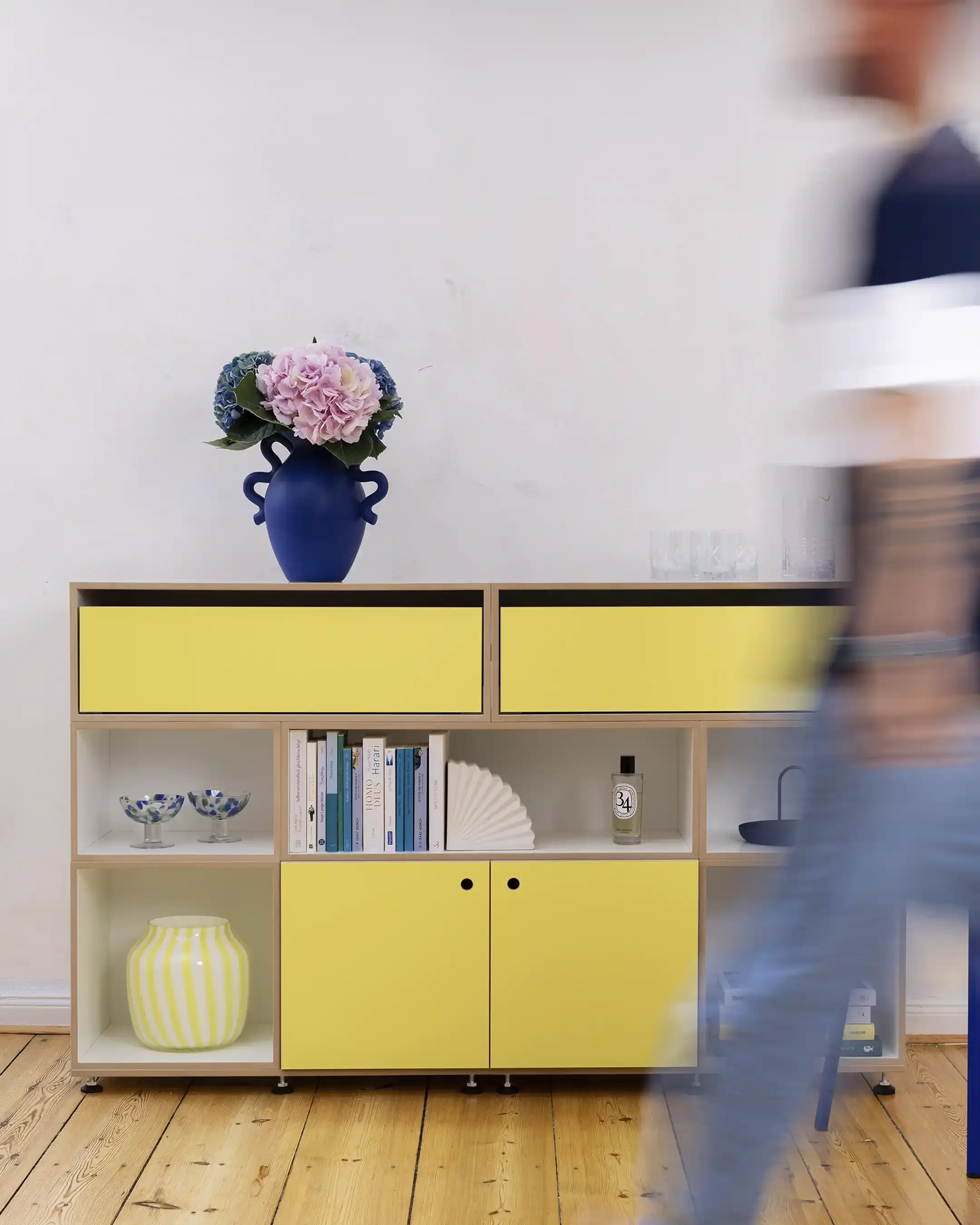 Highboard mit gelben Schubladen Schlafzimmer, Wohnzimmer, Flur, Sideboard, Highboard gelbe Schubladen, Kommode, Zitrusgelb, Gelb, Schubladen, 4x5, 40