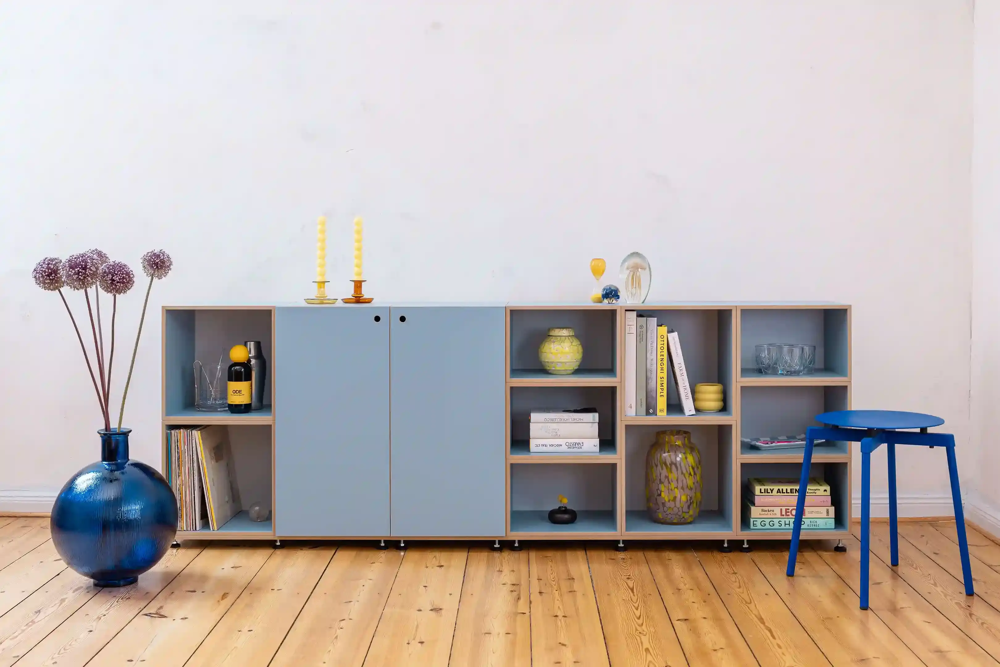 Sideboards, Blue Edition, Wohnzimmer, Großes Sideboard in blau, Denim Blau, blau, Tiptoe, Ode, HAY, 3x2, 10