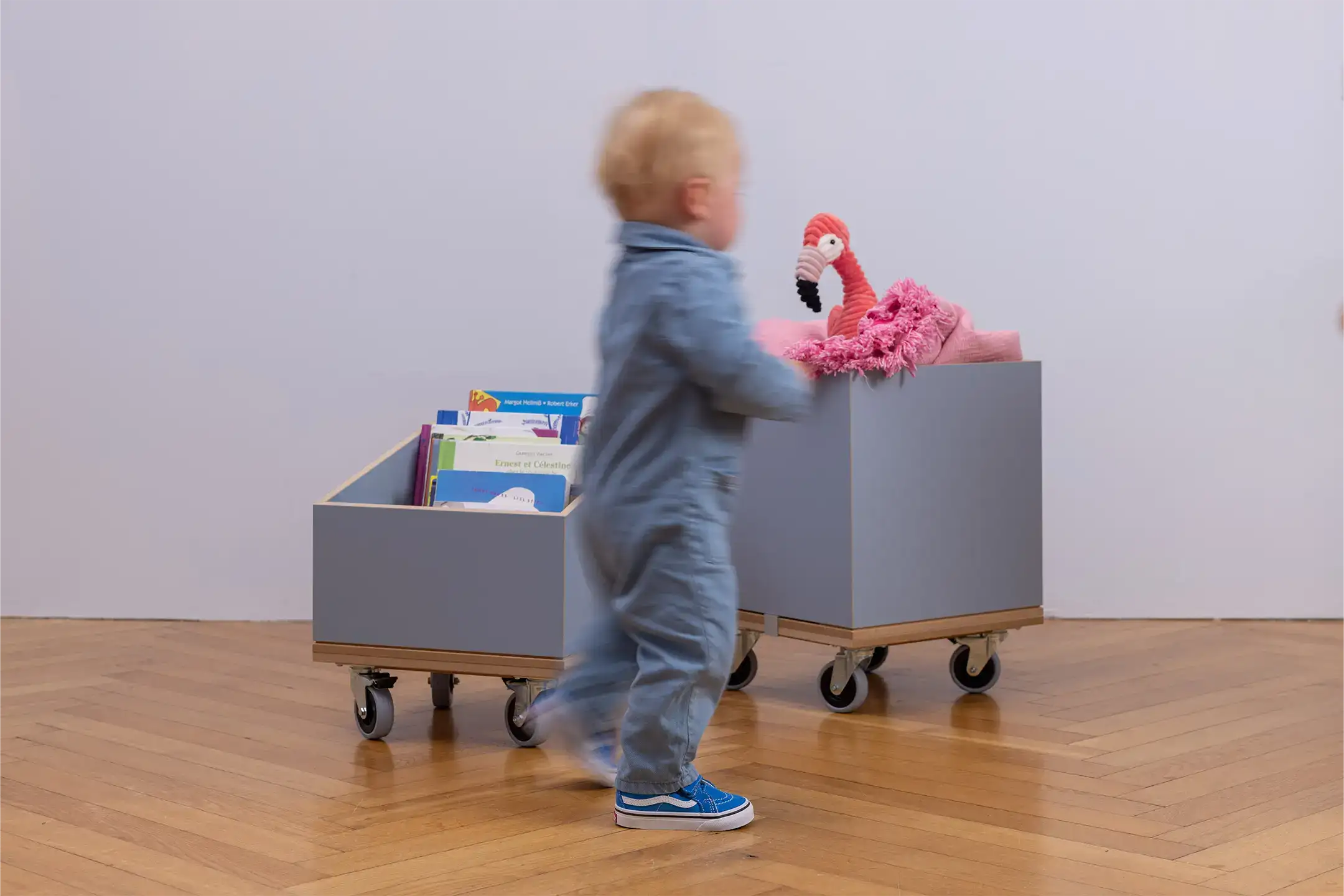 FAQ, Rollcotaniner, Bücherkiste auf Rollen, Spielzeugkiste auf Rollen, Denim Blau, Farben, 3x2, 70