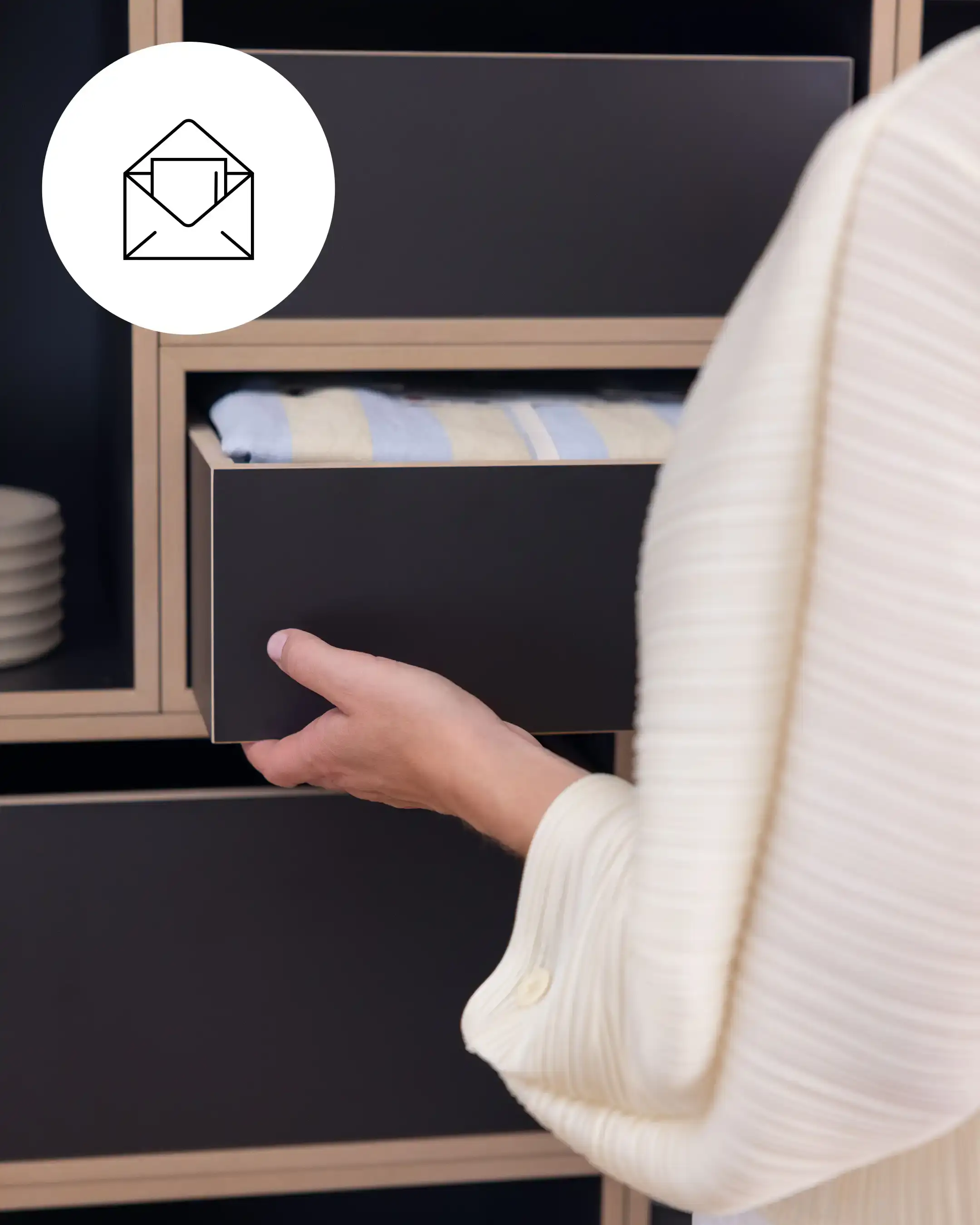 Tile, NL, Signup, Black-Edition-50