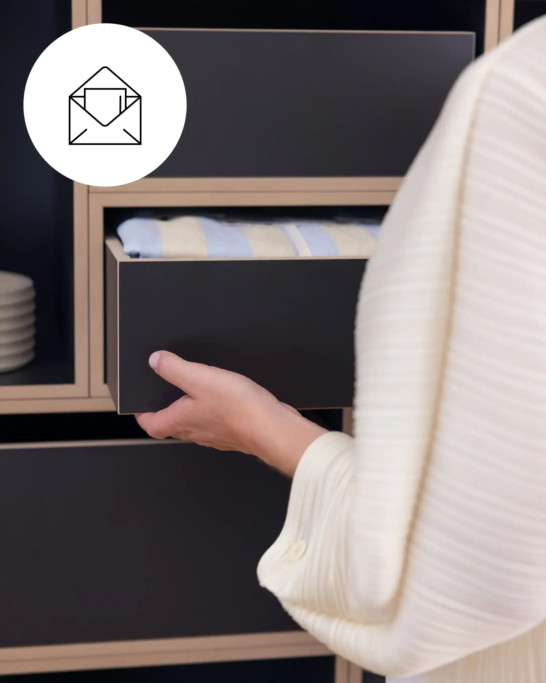 Tile, NL, Signup, Black-Edition-50