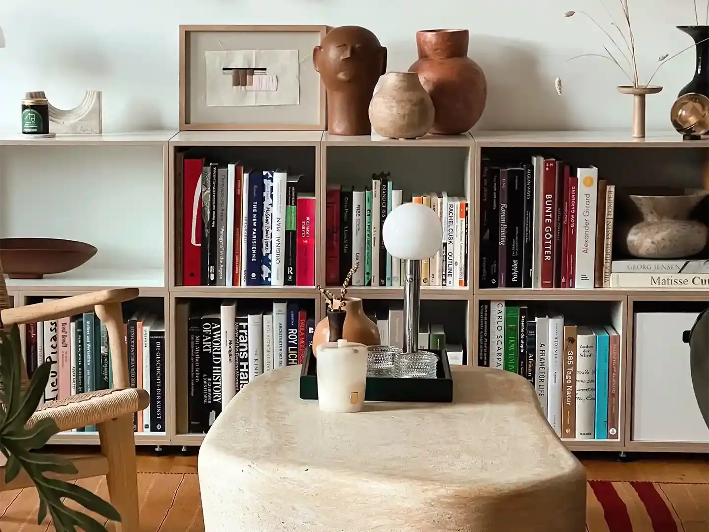 Sideboard für Kunst- und Designbücher Koop, Igor, @Igorjosif, Bücherregale, Wohnzimmerregale, Sideboards, 4x3, 1080, 20