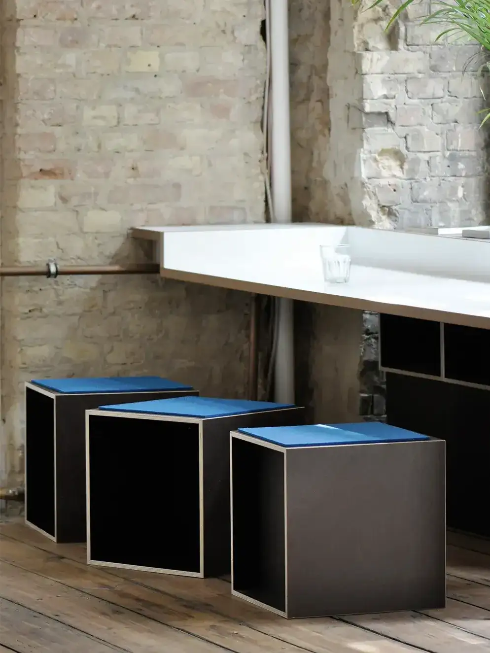 stocubo-Geschäftskundinnen, Geschäftskunden, B2B, Buchhandlung, Black Edition, Schwarze Cubes, schwarz, 3x4