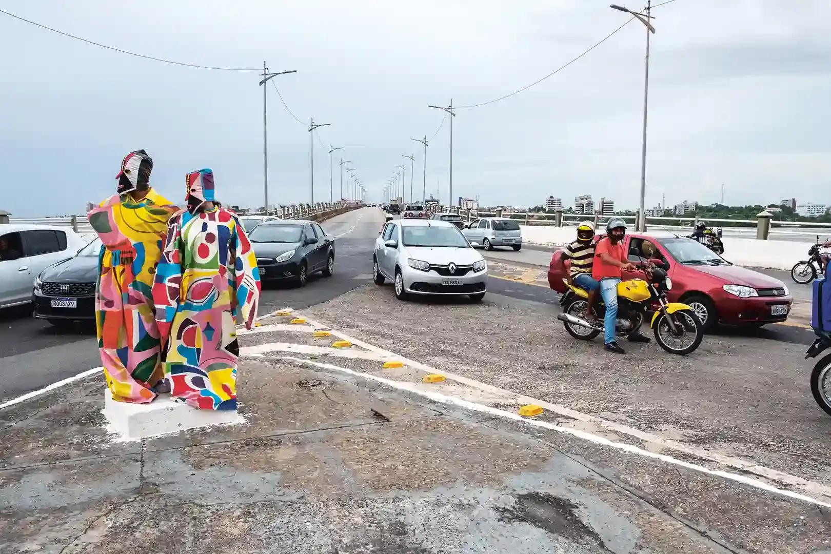 44flavours-reaparecendo-formas-2022-232-1080-10, sport helmet bike road motorcycle vehicle speed wheeled vehicle cycle motor scooter background-apricot_lighter