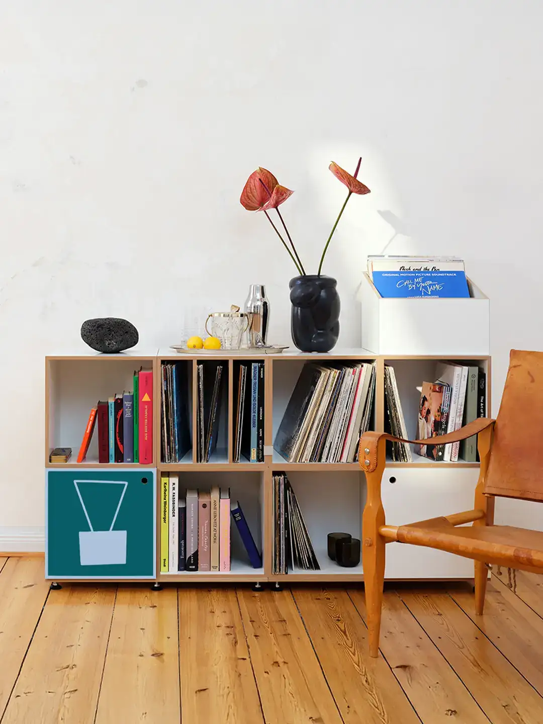 04, furniture bookcase book table furnishing interior desk room shelf library background-apricot_lighter
