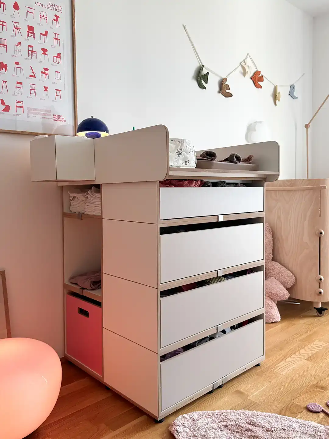 image00017-bearbeitet-50, file office furniture furniture interior house home room modern indoors box background-apricot_lighter