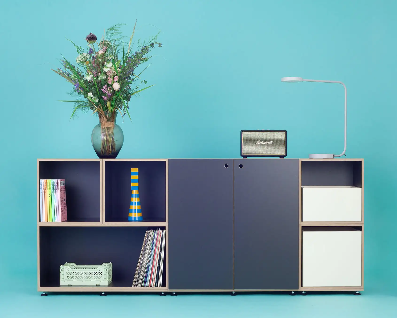 Black Edition, Großes Sideboard, schwarze Cubes, 2:1 Modul hochkant mit Tür, 1:1 Einschub, 2:3 Einschub