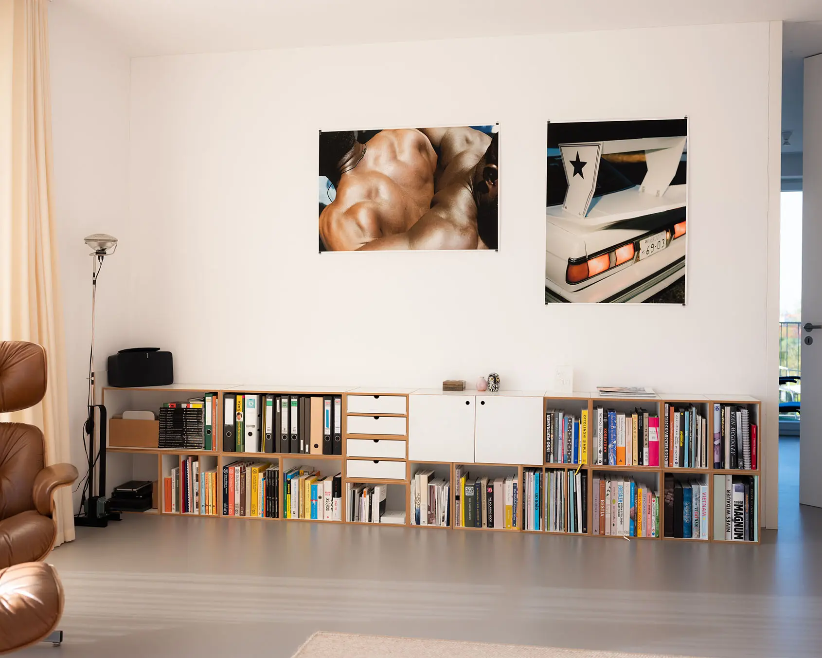 Langes Sideboard für Bücher Koop, Gebhart, Koekkoek, Bücherregale, Wohnzimmerregale, Sideboard