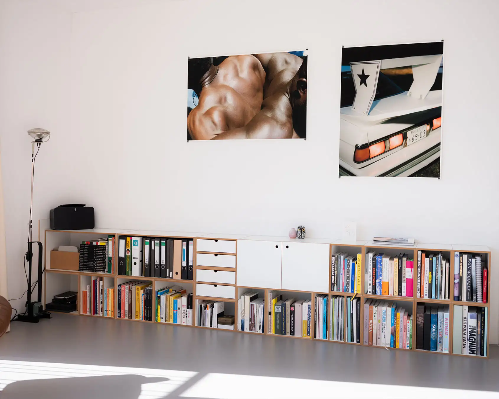 Langes Sideboard für Bücher Koop, Gebhart, Koekkoek, Bücherregale, Wohnzimmerregale, Sideboard