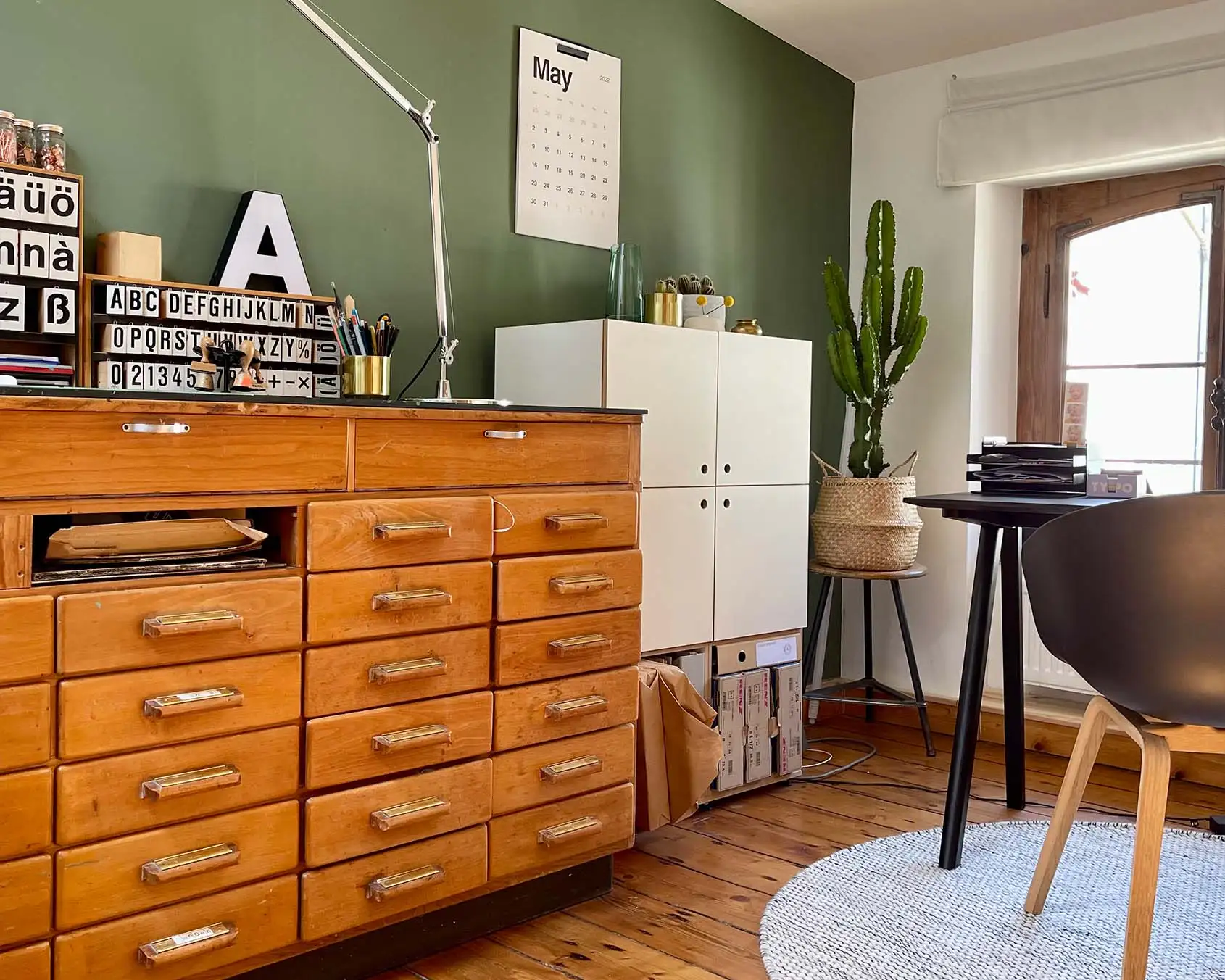 Kundenbilder, Home-Office-Schrank, Türen, grün