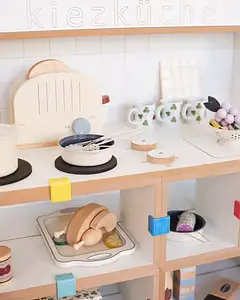 Kinderzimmer, Kinderregale, Kiezküche, Detail, Schild, Kockplatte