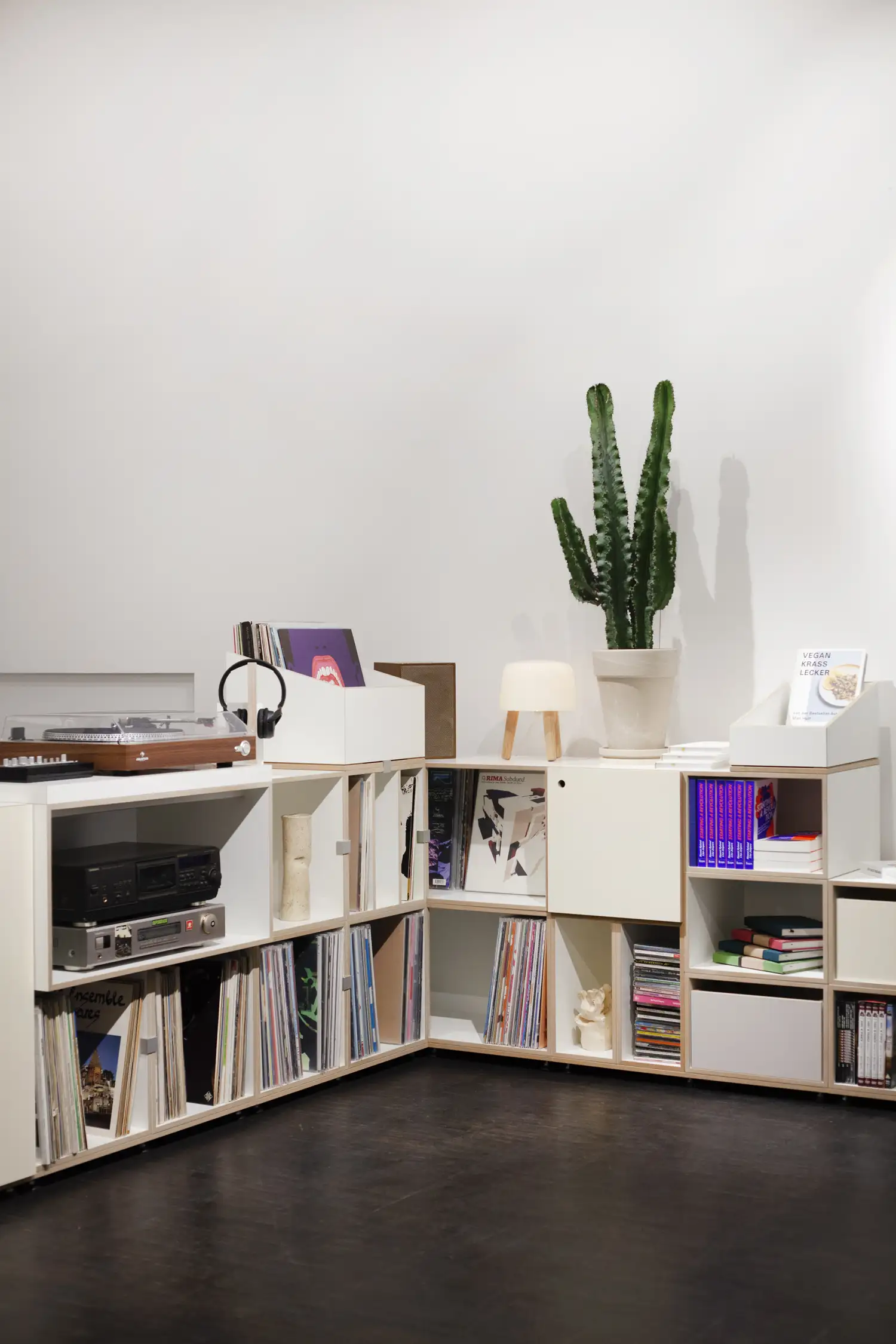 Eckregal pop-up - detail frontal