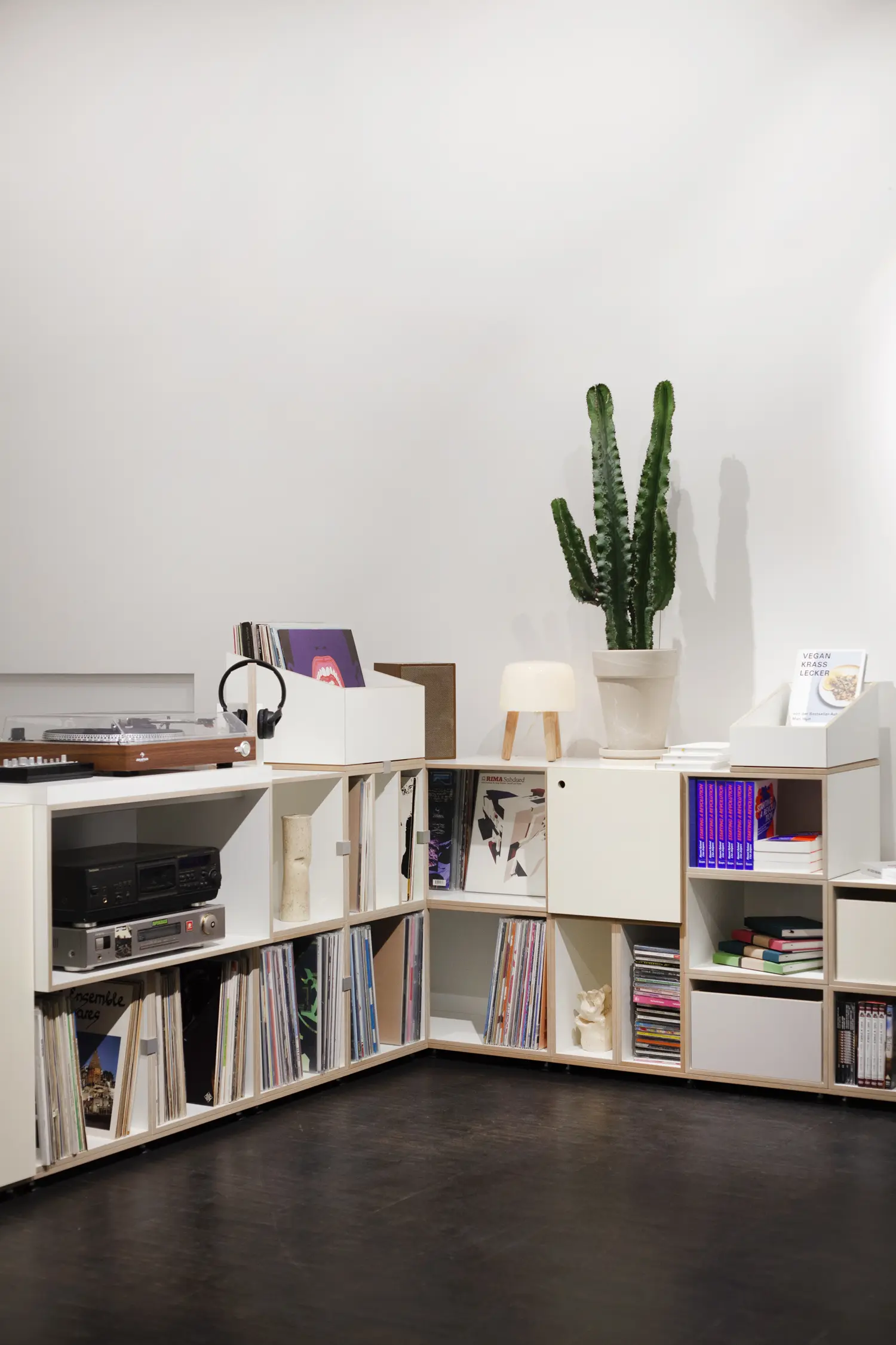 Eckregal pop-up - detail frontal