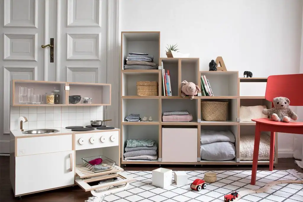 Kinderecke in Kaschmirgrau Blog, Kinderzimmer, Kinderküche, Kinderregal, kaschmirgrau