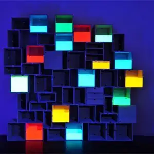 Installation der Künstlerin Regine Schumann Blog, Geburtstag