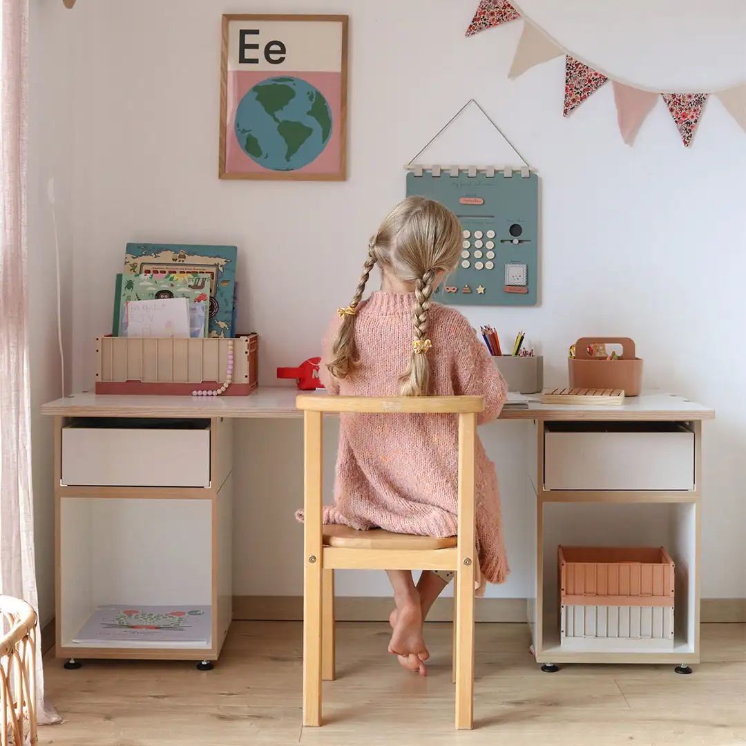 Lisa Instagram Koop, Blog, Liserk, Kinderzimmer, Kinderschreibtisch M