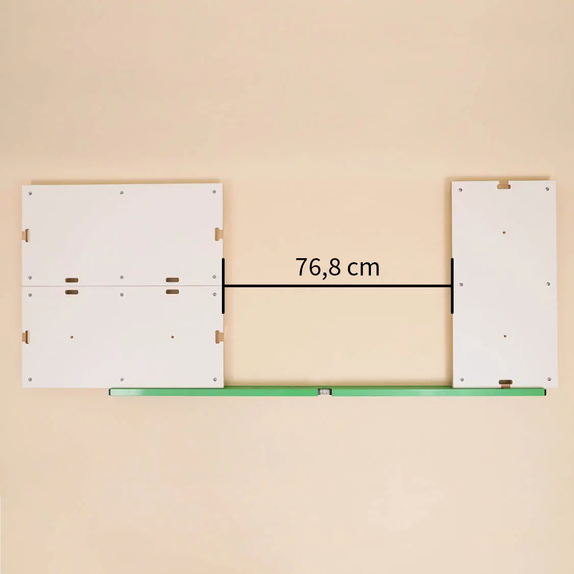 Schritt 2 Anleitung, Modularer Schreibtisch L, XXL-Schreibtisch Aufbauanleitung, Abstand, Schritt 2