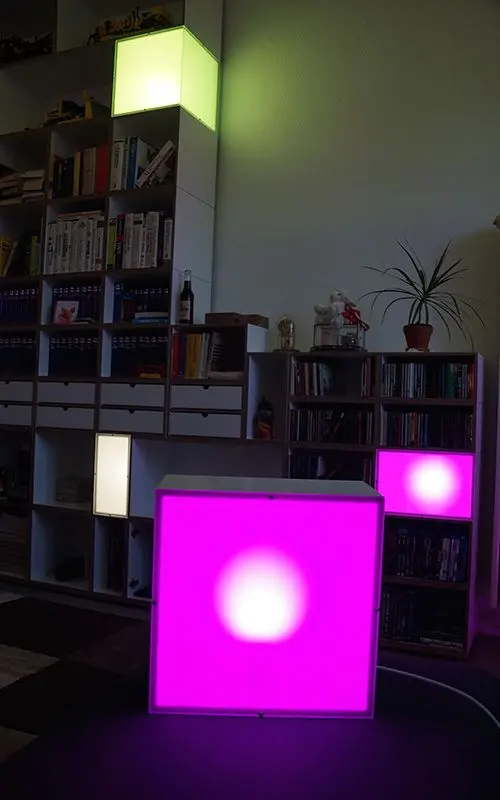 Bunte Leuchtwürfel Blog, Bücherregale, Leuchtwürfel