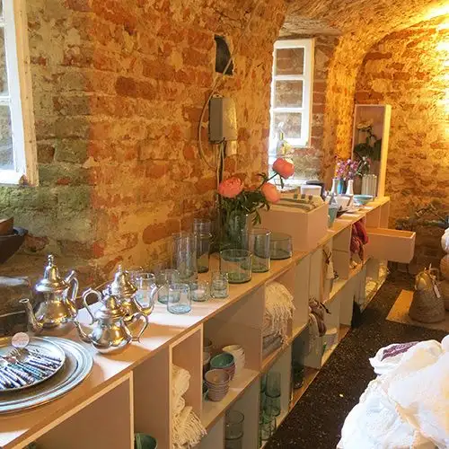 stocubo Ladenregale Ausstellung von Wohnaccessoires Blog, Geschäftskunden, Ladenregale, Warenregale, Schöne Beute, weiß, rosa