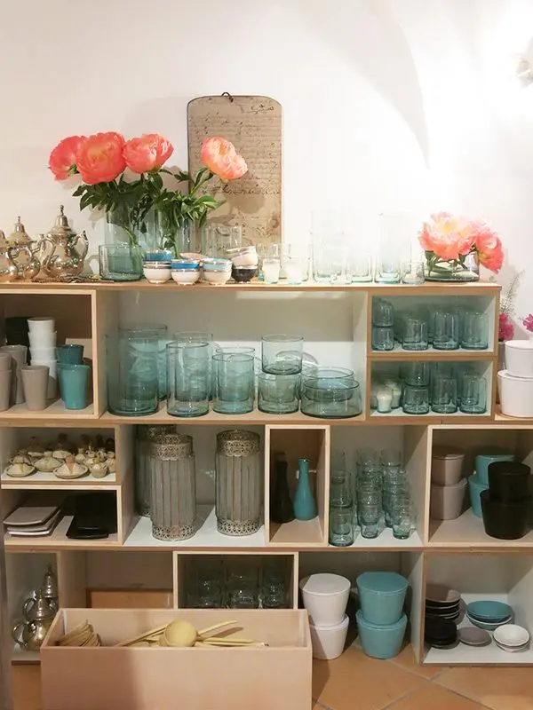 stocubo Ladenregale Ausstellung von Wohnaccessoires Blog, Geschäftskunden, Ladenregale, Warenregale, Schöne Beute, weiß, rosa