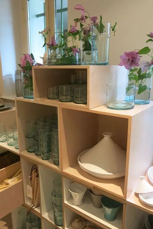 Mobiles Ladenregal Blog, Geschäftskunden, Ladenregale, Warenregale, Schöne Beute, weiß, rosa